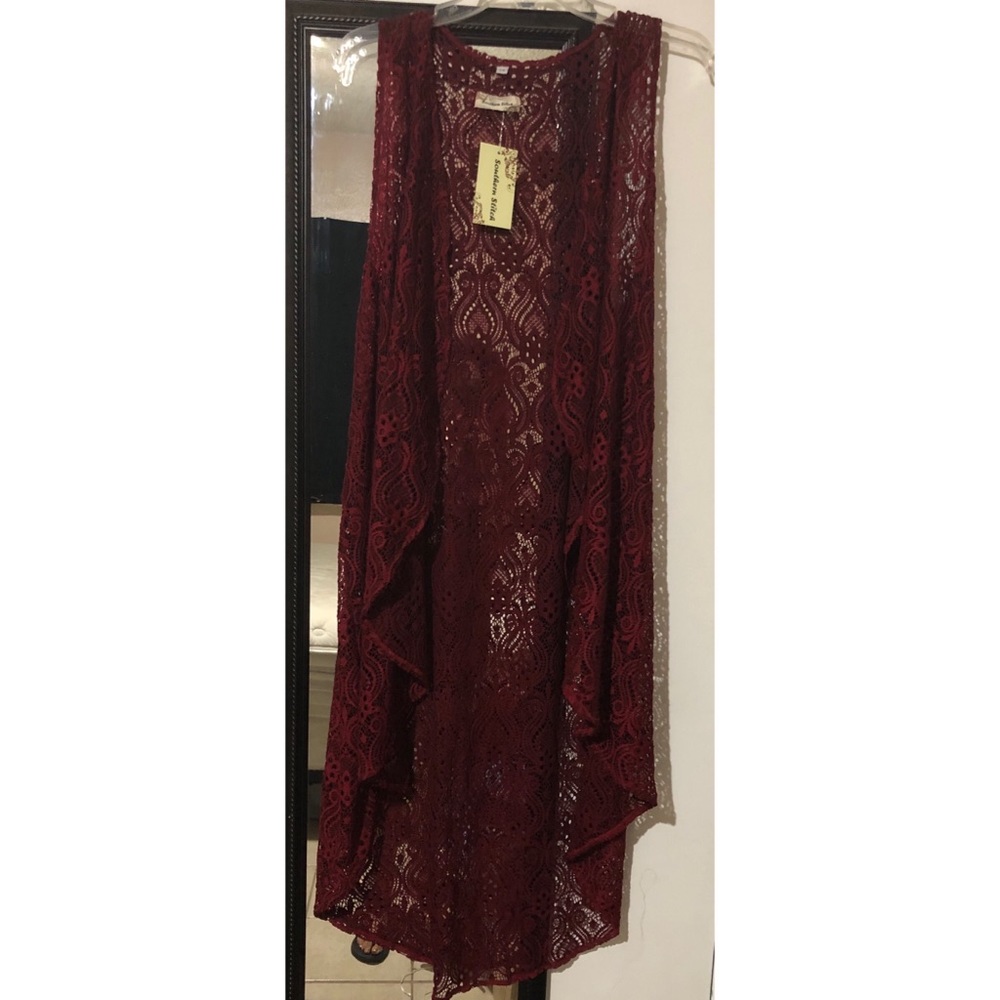 Lace sleeveless kimono